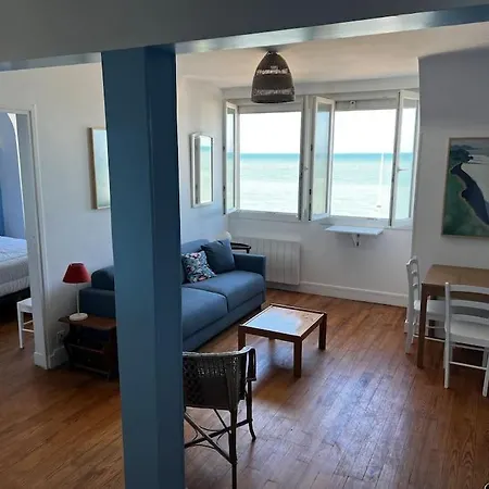 Reve D'horizon, Avec Vue Mer. *